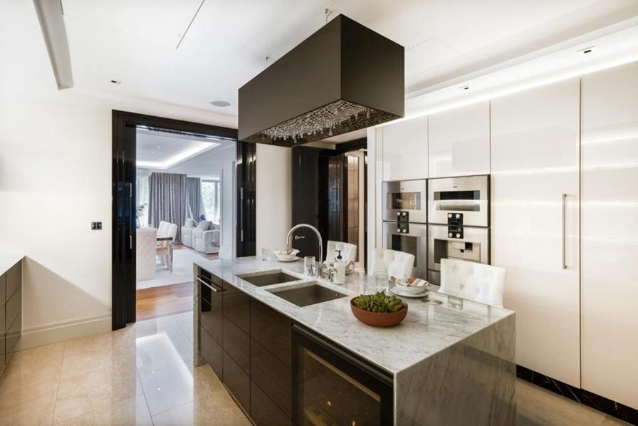 Luxueux , Moderne 8 Bedroom Art Deco Flat Next To Hyde Park * Londra